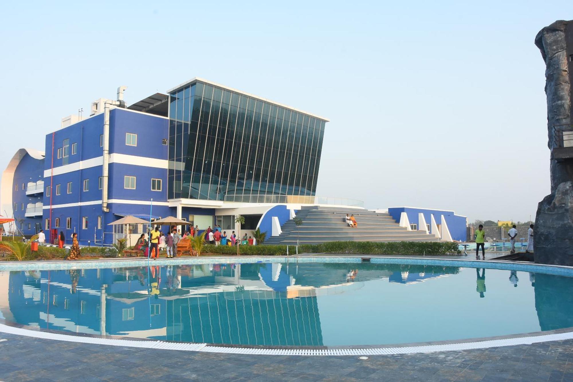 Silver Stone Park Resort, Kovilpatti Exteriör bild