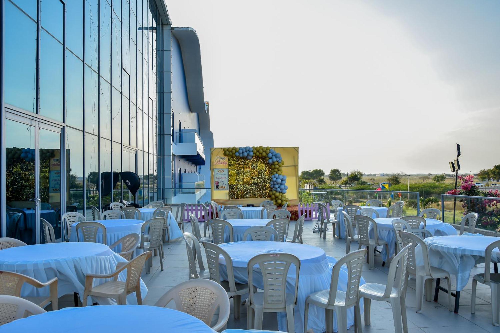 Silver Stone Park Resort, Kovilpatti Exteriör bild