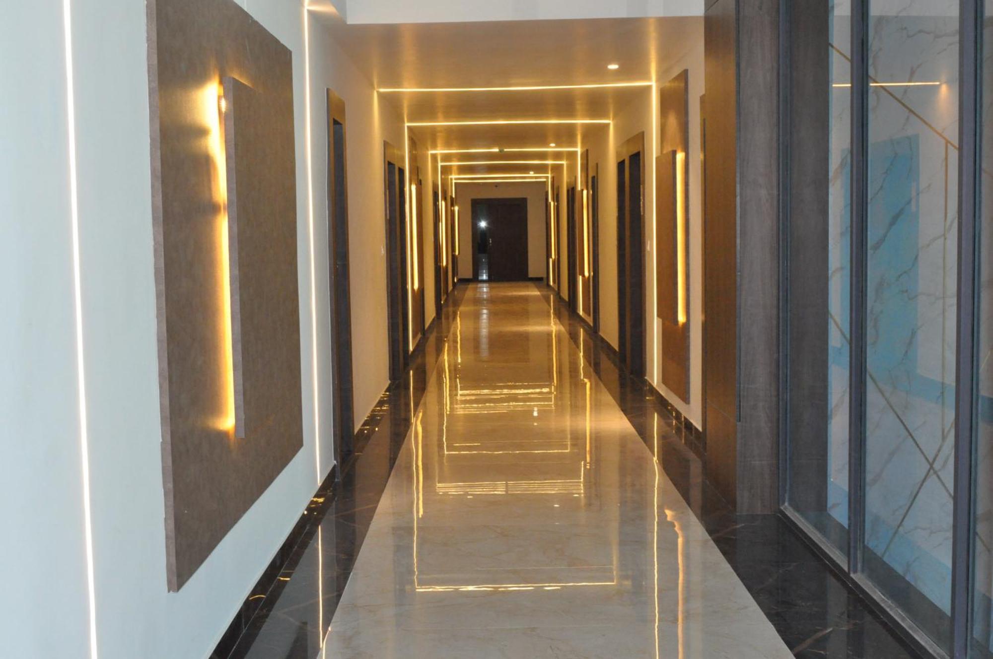 Silver Stone Park Resort, Kovilpatti Exteriör bild
